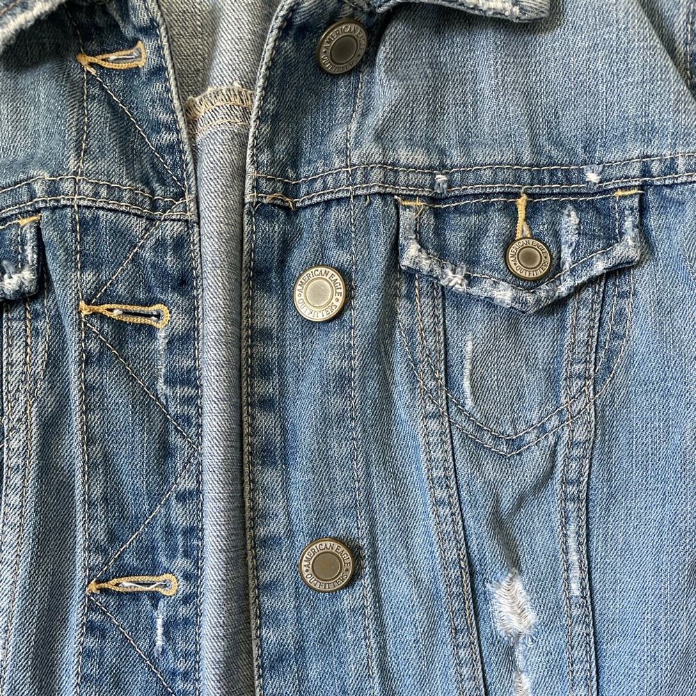 Jean jacket - Picture 2 of 3